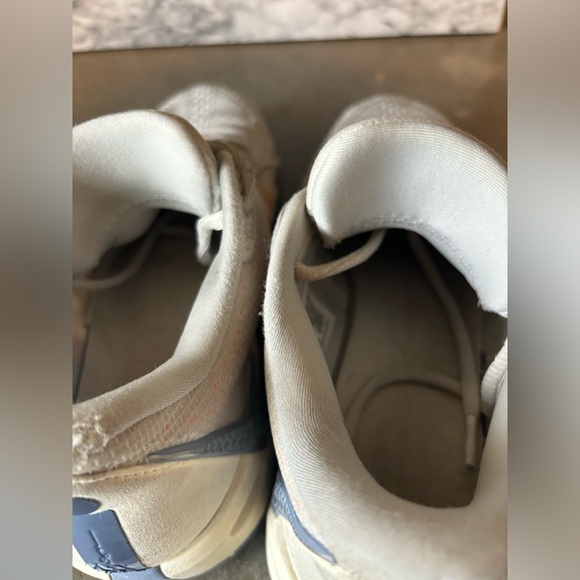 Nike Sabrina 1 Grounded Neutrals Athletic Shoes Size Women’s 8 - Picture 14 of 15